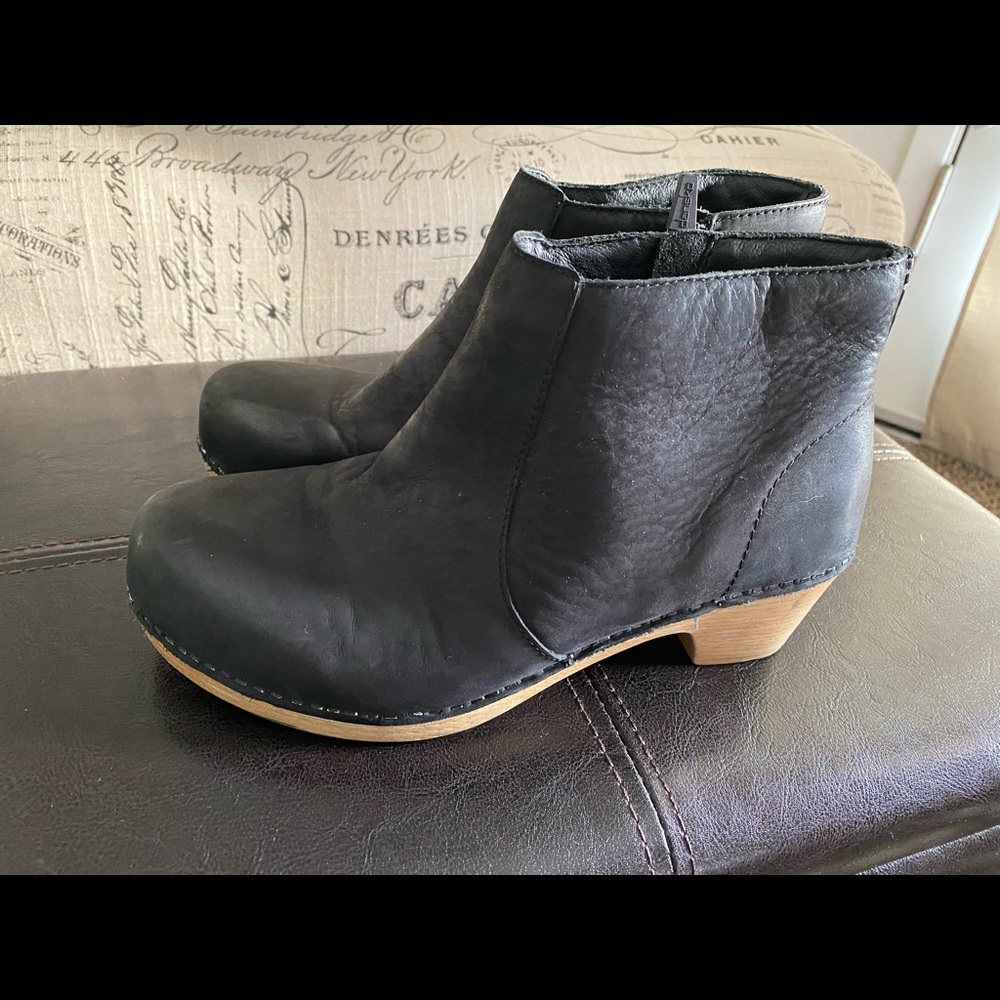 Size 37 Dansko boots